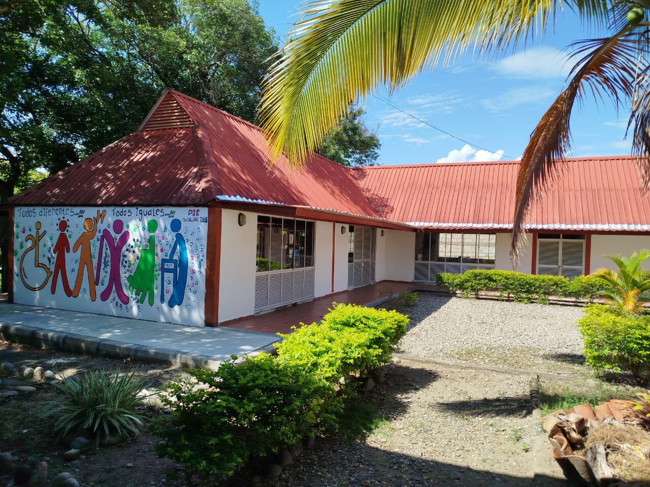 BIBLIOTECA PÚBLICA MUNICIPAL DE TARQUI HUILA