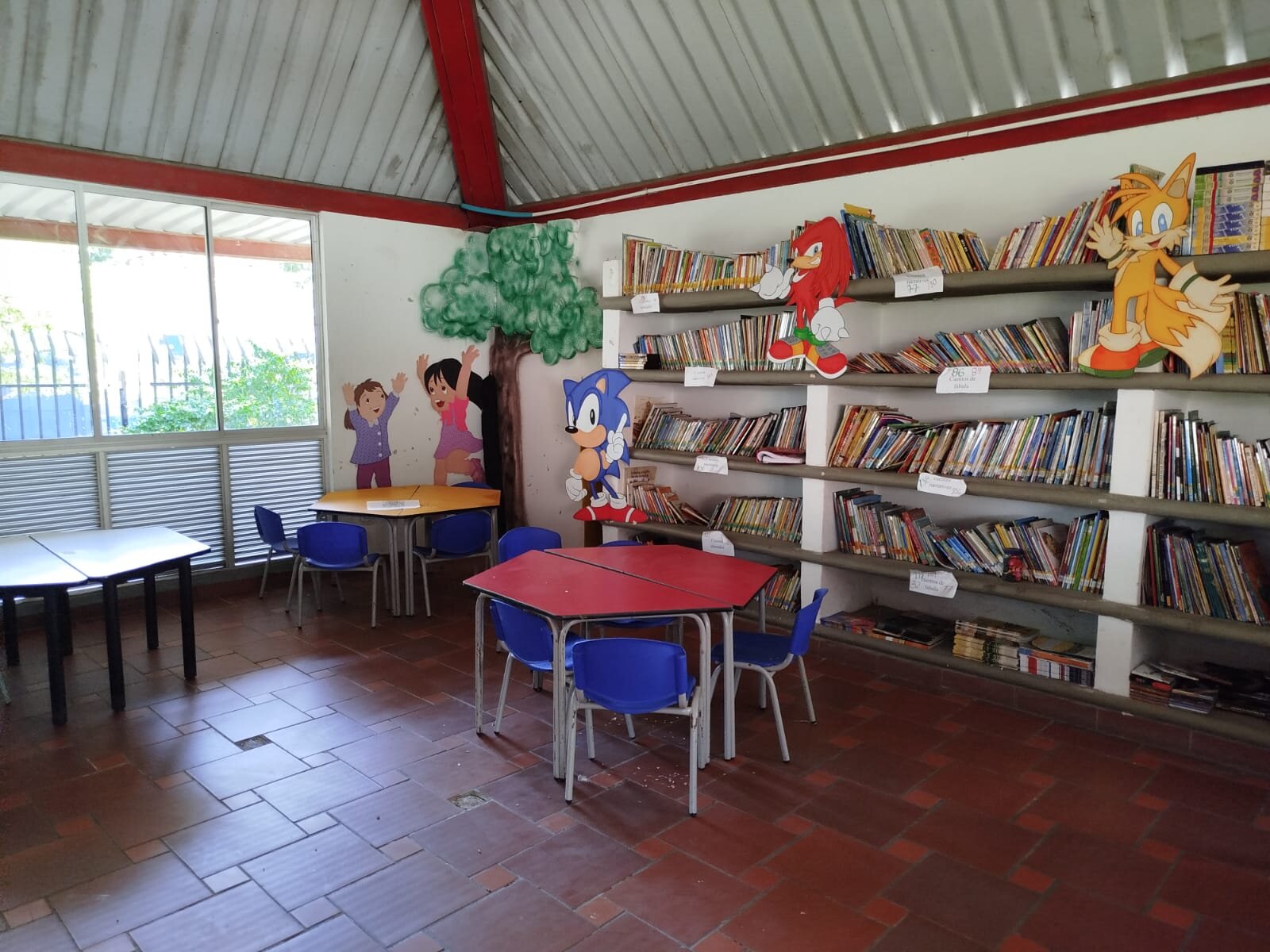 BIBLIOTECA PÚBLICA MUNICIPAL DE TARQUI HUILA