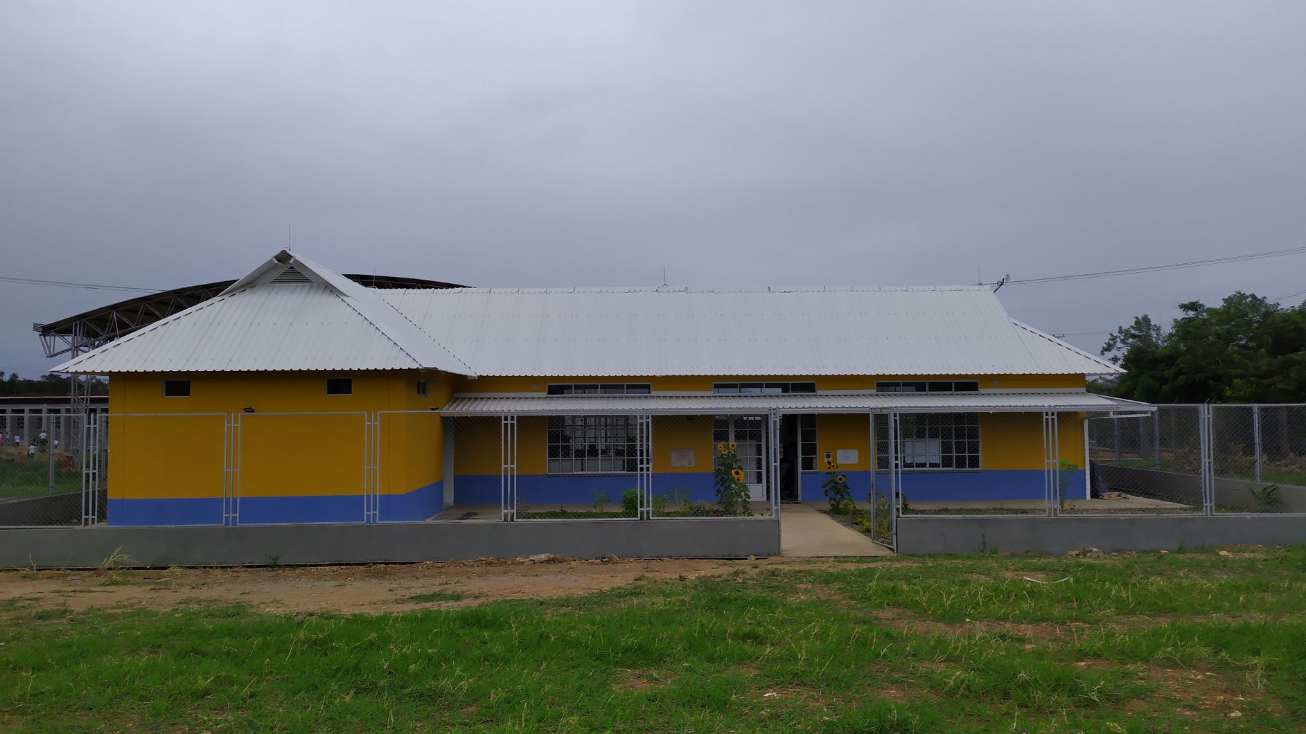 BIBLIOTECA PÚBLICA MUNICIPAL DE TERUEL HUILA