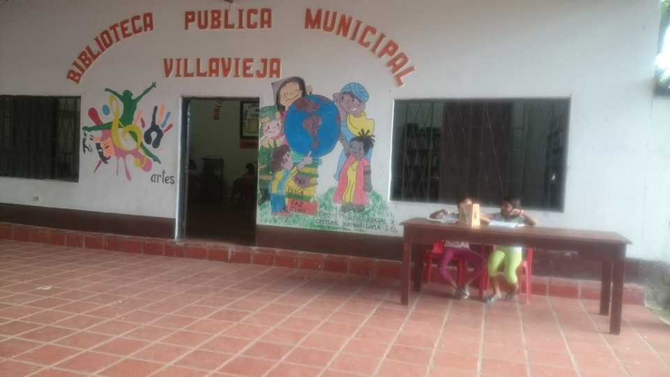BIBLIOTECA PÚBLICA MUNICIPAL DE VILLAVIEJA