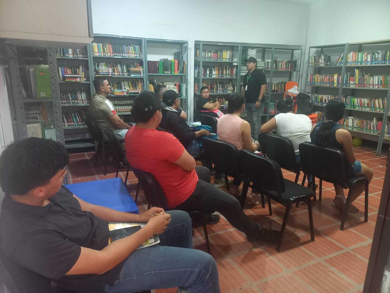 BIBLIOTECA PÚBLICA MUNICIPAL DE VILLAVIEJA